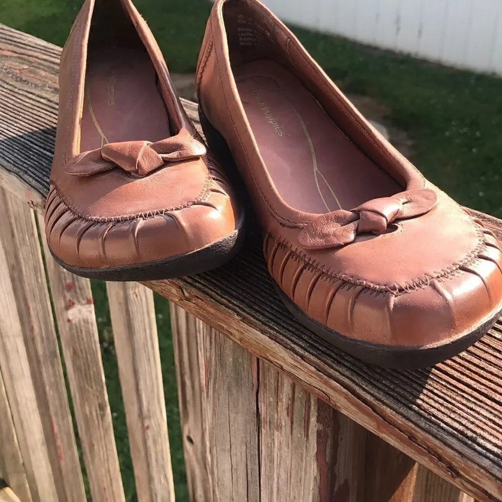 ⬇️Brown Hush Puppies